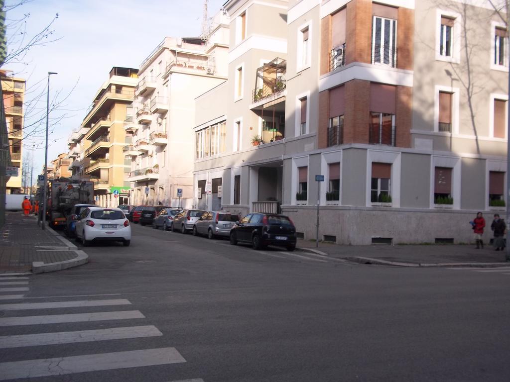 Il Sole Di Ostia Apartment ภายนอก รูปภาพ