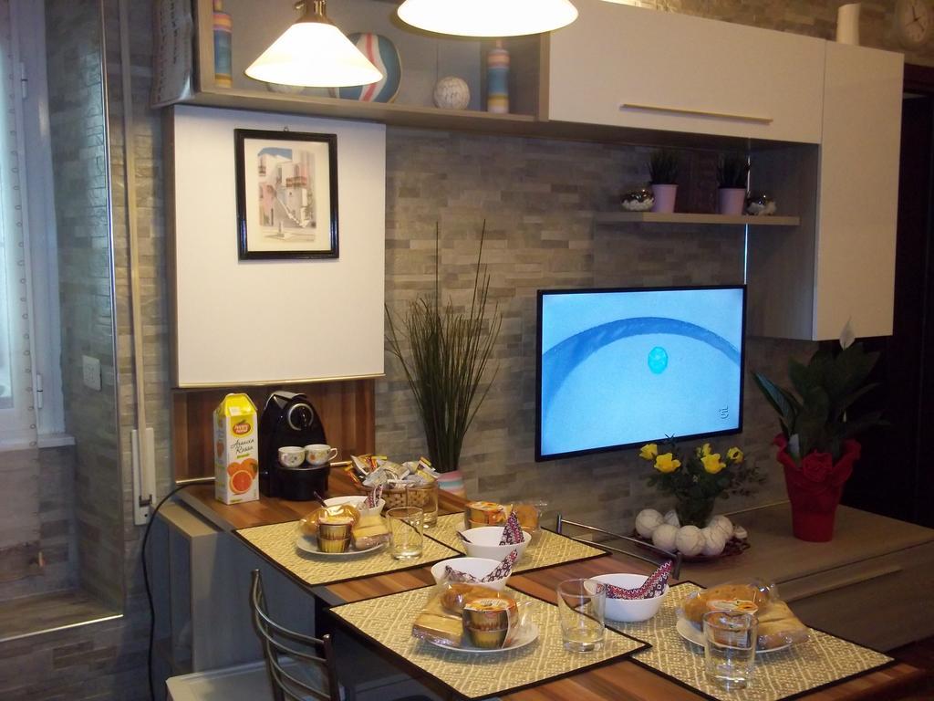 Il Sole Di Ostia Apartment ภายนอก รูปภาพ