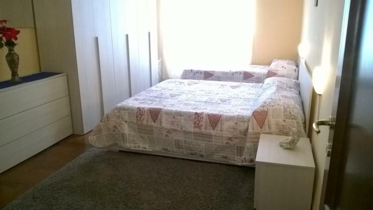 Il Sole Di Ostia Apartment ภายนอก รูปภาพ